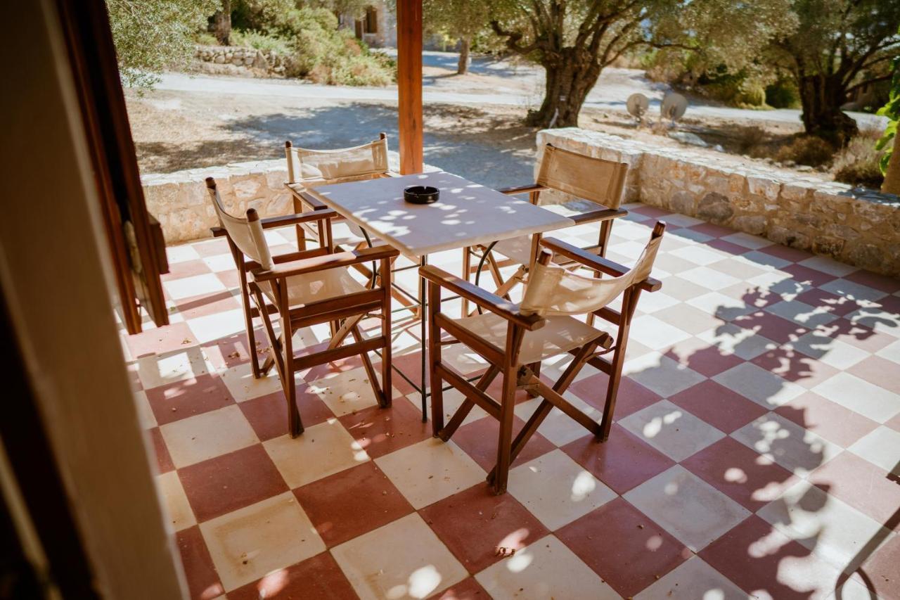Seafront Traditional Stone House In Sunset Olive Grove - B Alyfanta 外观 照片